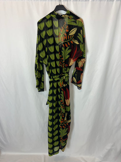 ZARA. Vestido largo estampado tropical. T M