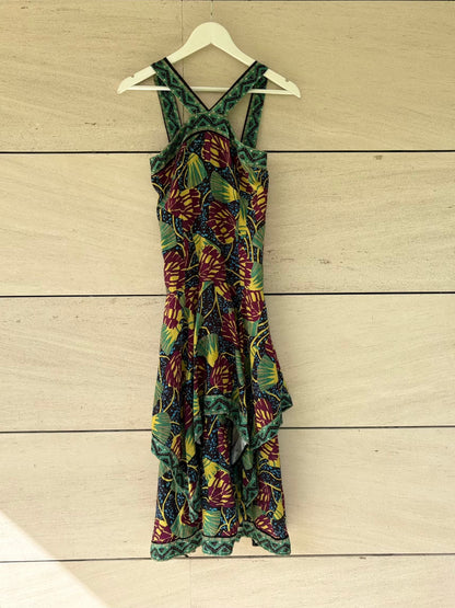 Vestido midi estampado volantes