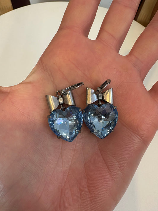 TORY BURCH. Pendiente corazón