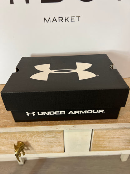 UNDER ARMOUR. Zapatillas blancas logo. T 31.5