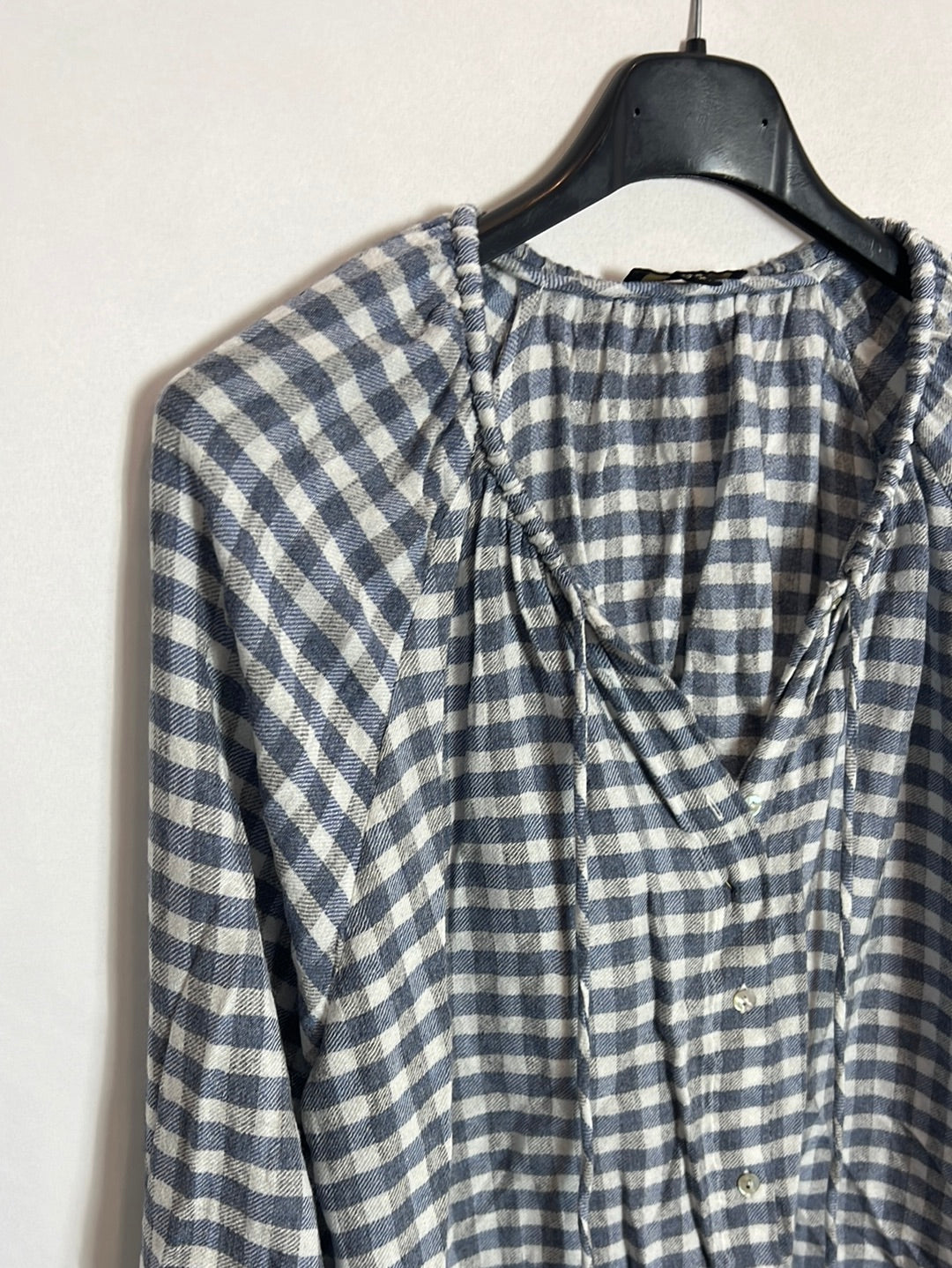 MASSIMO DUTTI. Blusa fluida cuadros T.xs