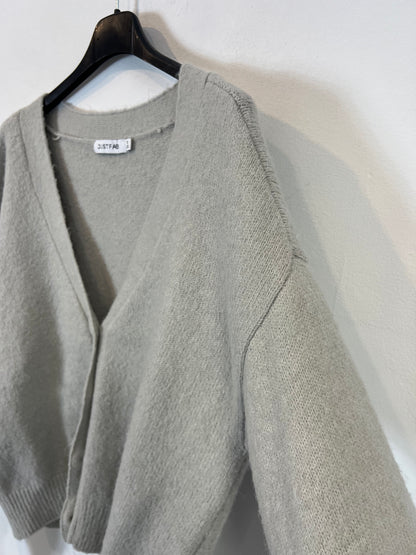 JUSTFAB. Chaqueta punto gris claro. T S