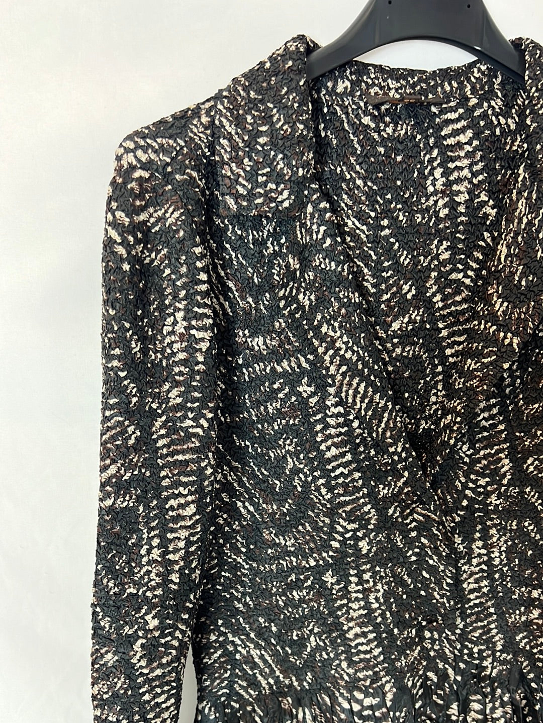 ADOLFO DOMINGUEZ. Textured printed blouse. T 38