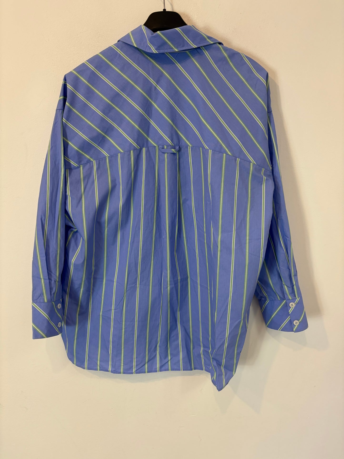 ZARA. Blue shirt with green stripes. XS (S/M)