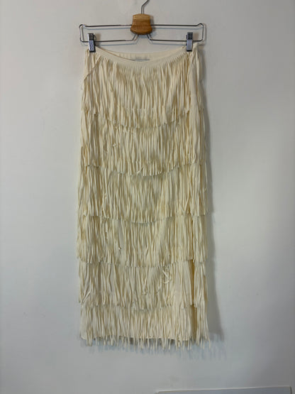 ZARA. Falda larga flecos