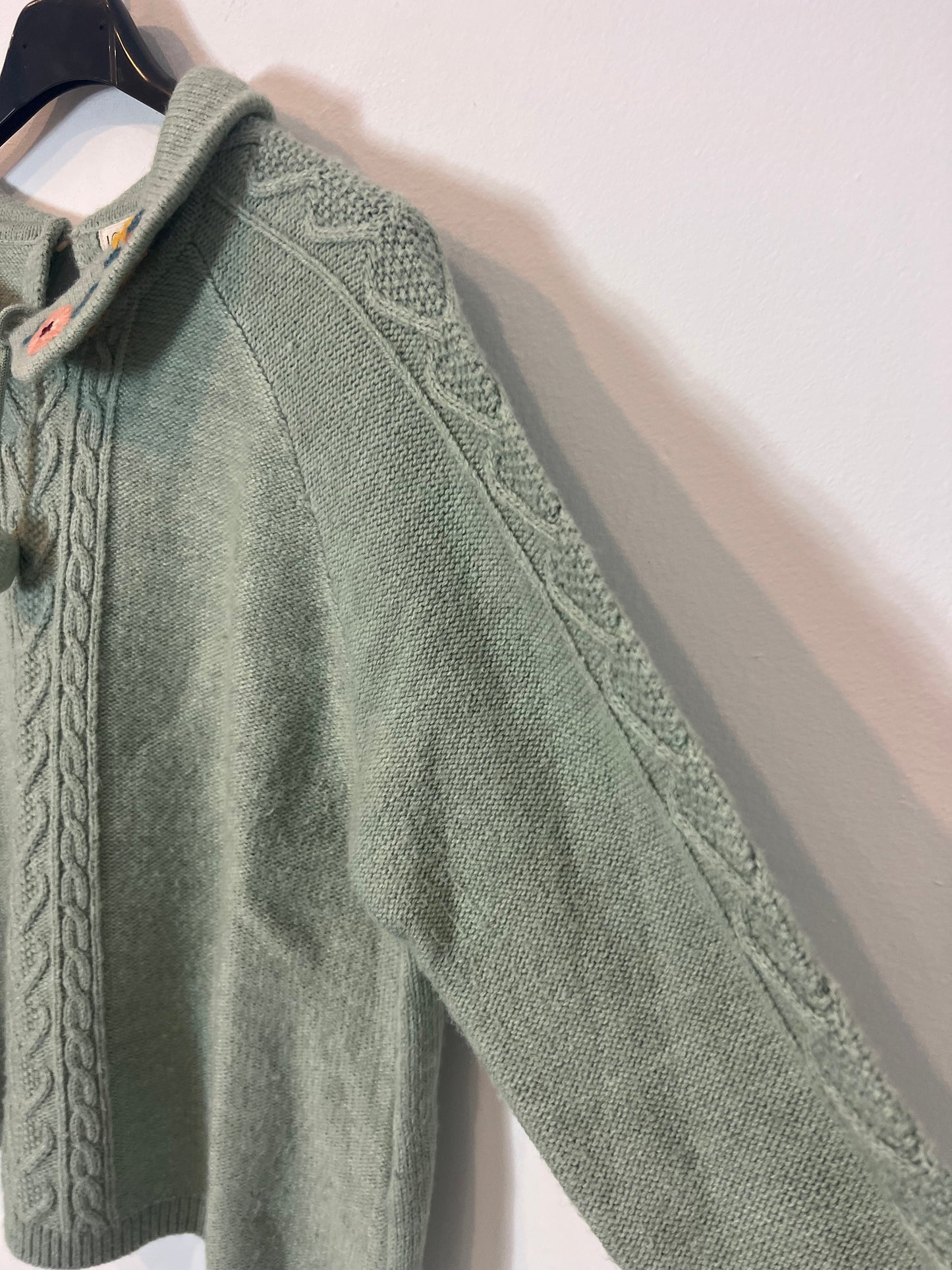 LOUISE MISHA. Jersey verde bordado T.xs/s
