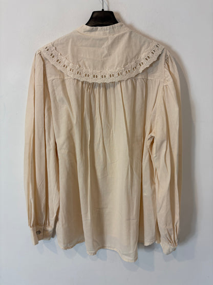 OTHERS. Flowy blouse with neck detail. TS