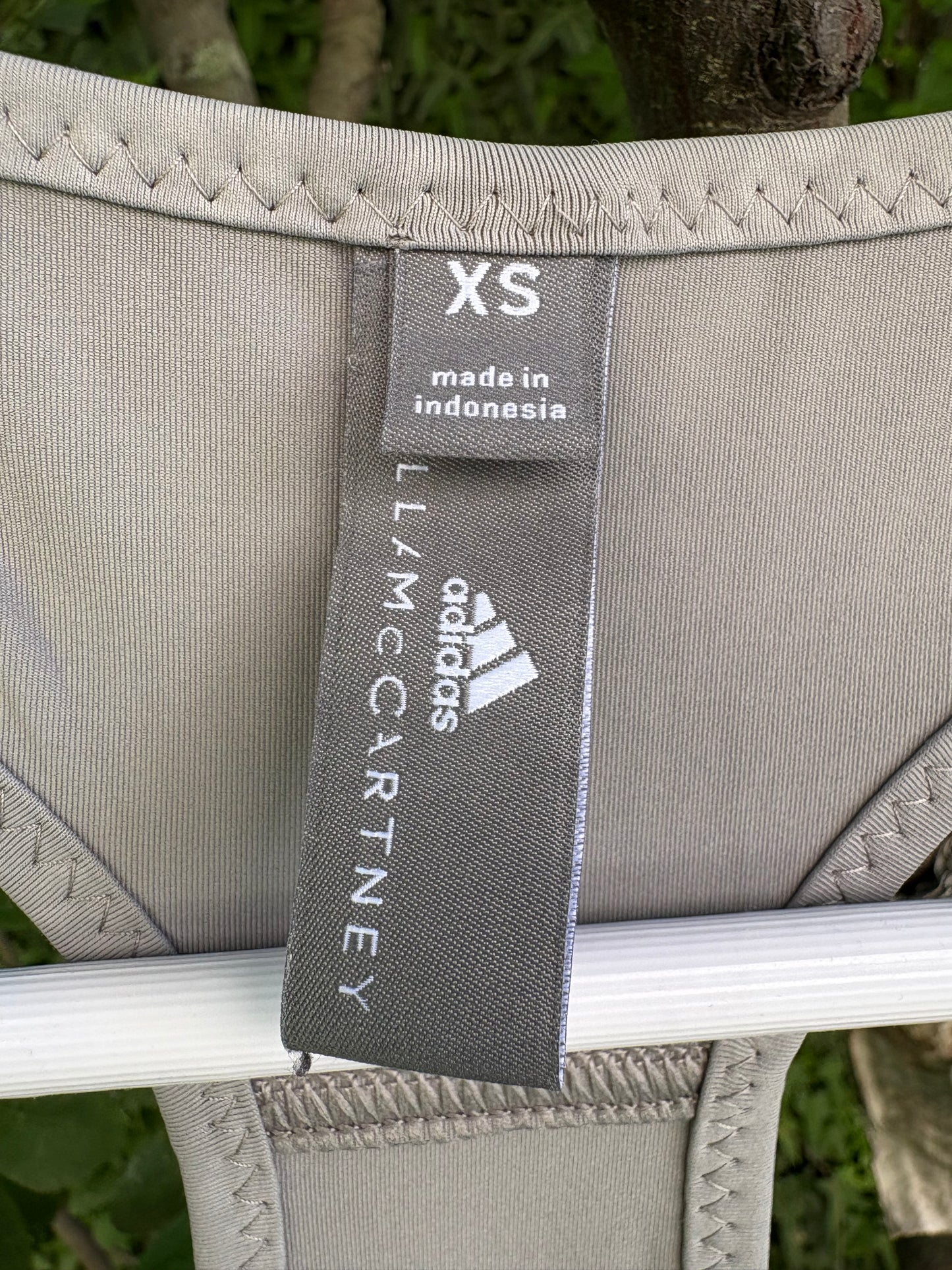 ADIDAS x STELLA McCARTNEY. Mono largo gris claro. T XS