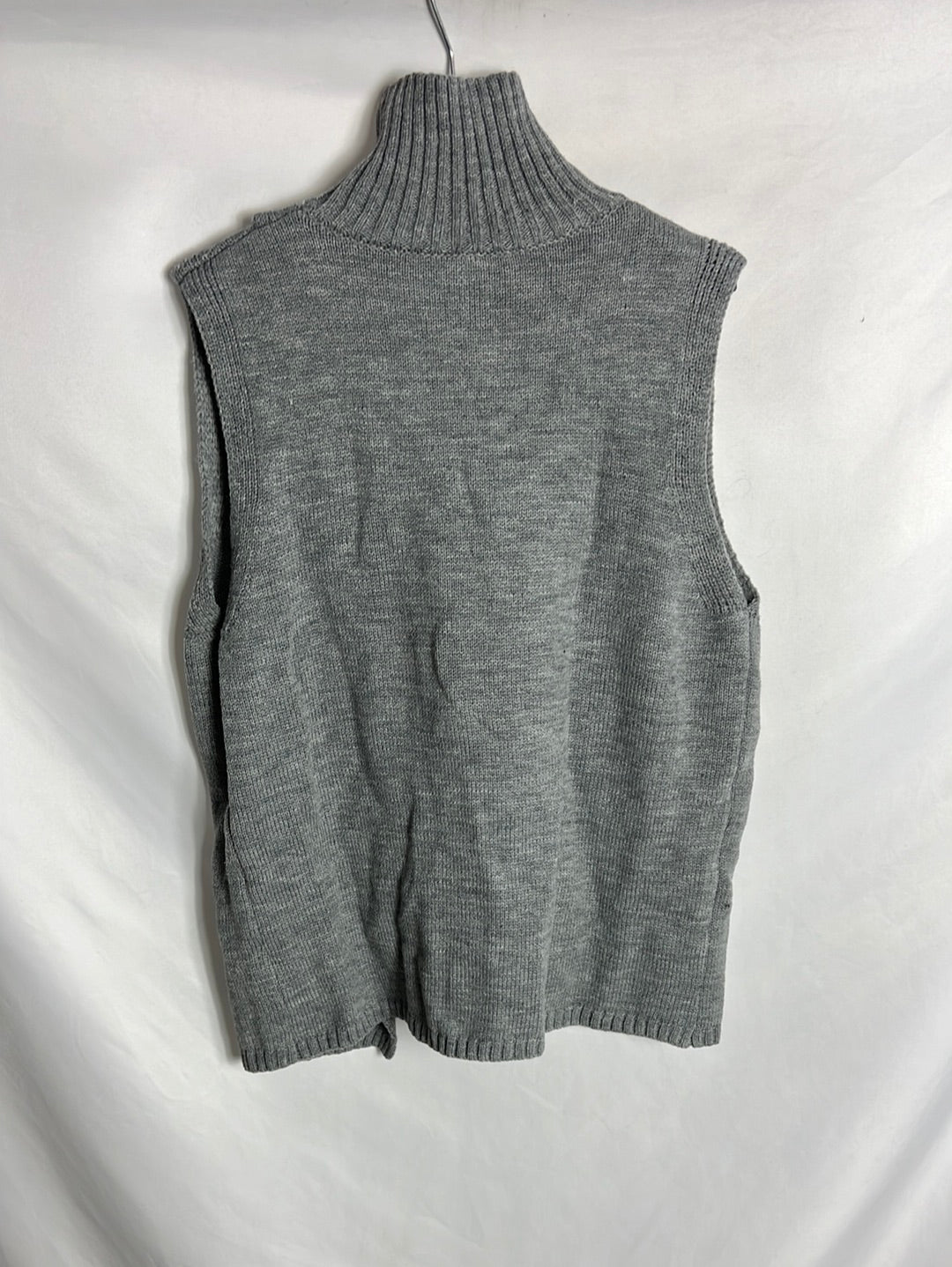 OTRAS. Jersey sin mangas gris apertura . T s/m