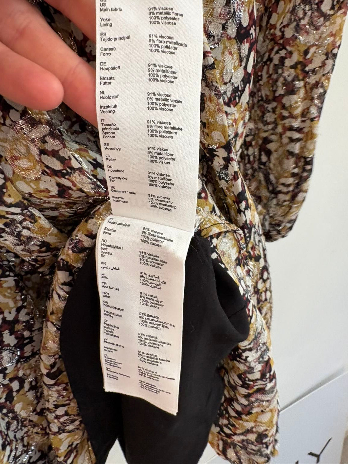 MAJE. Vestido corto estampado vuelo