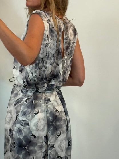 ACNE. Flowing gray maxi dress. TM