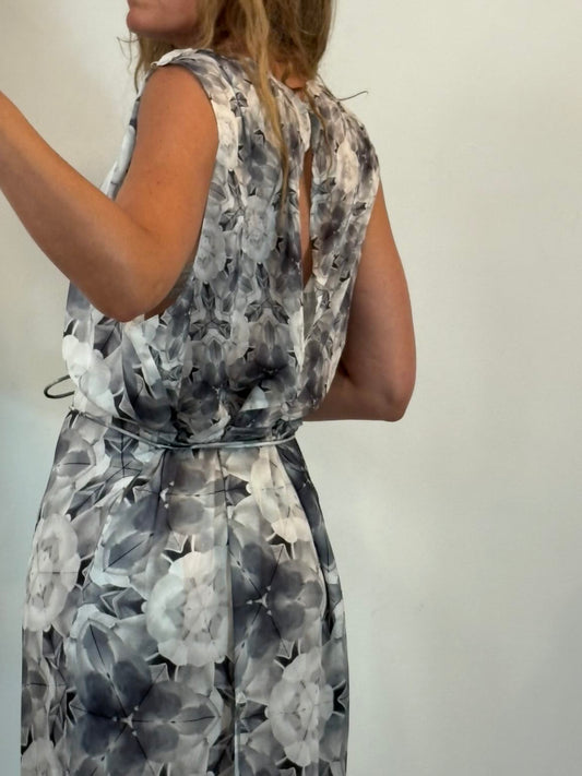 ACNE Studio . Vestido largo grises fluido