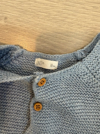 UNIT. Rebeca azul claro. T 18 meses