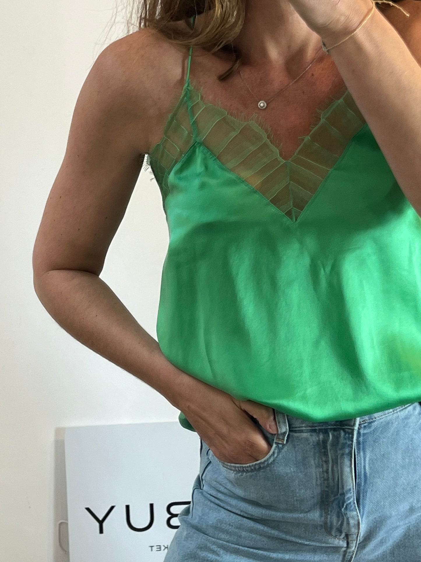 IRO. Top lencero verde seda T.34