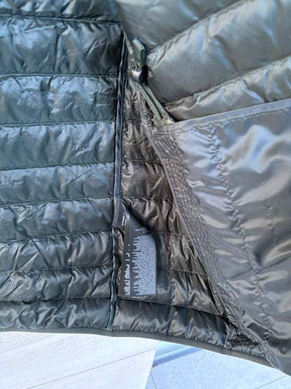 UNIQLO. Ultralight green down vest. TM