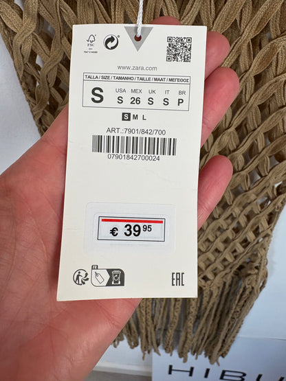 ZARA. Vestido de crochet beige