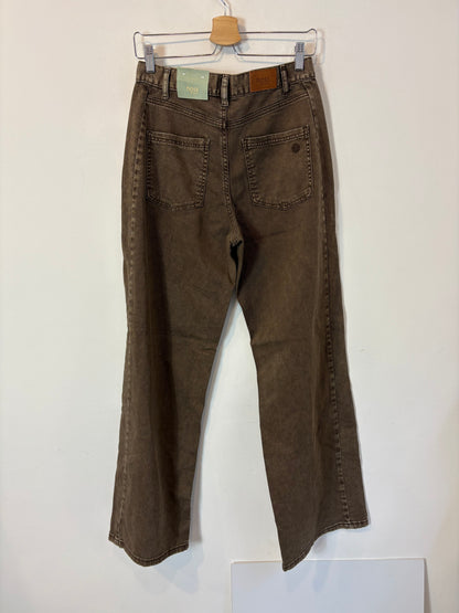 INTROPIA. Denim marrón costuras