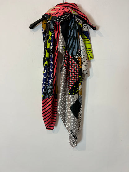 BIMBA Y LOLA. Pañuelo multiestampado