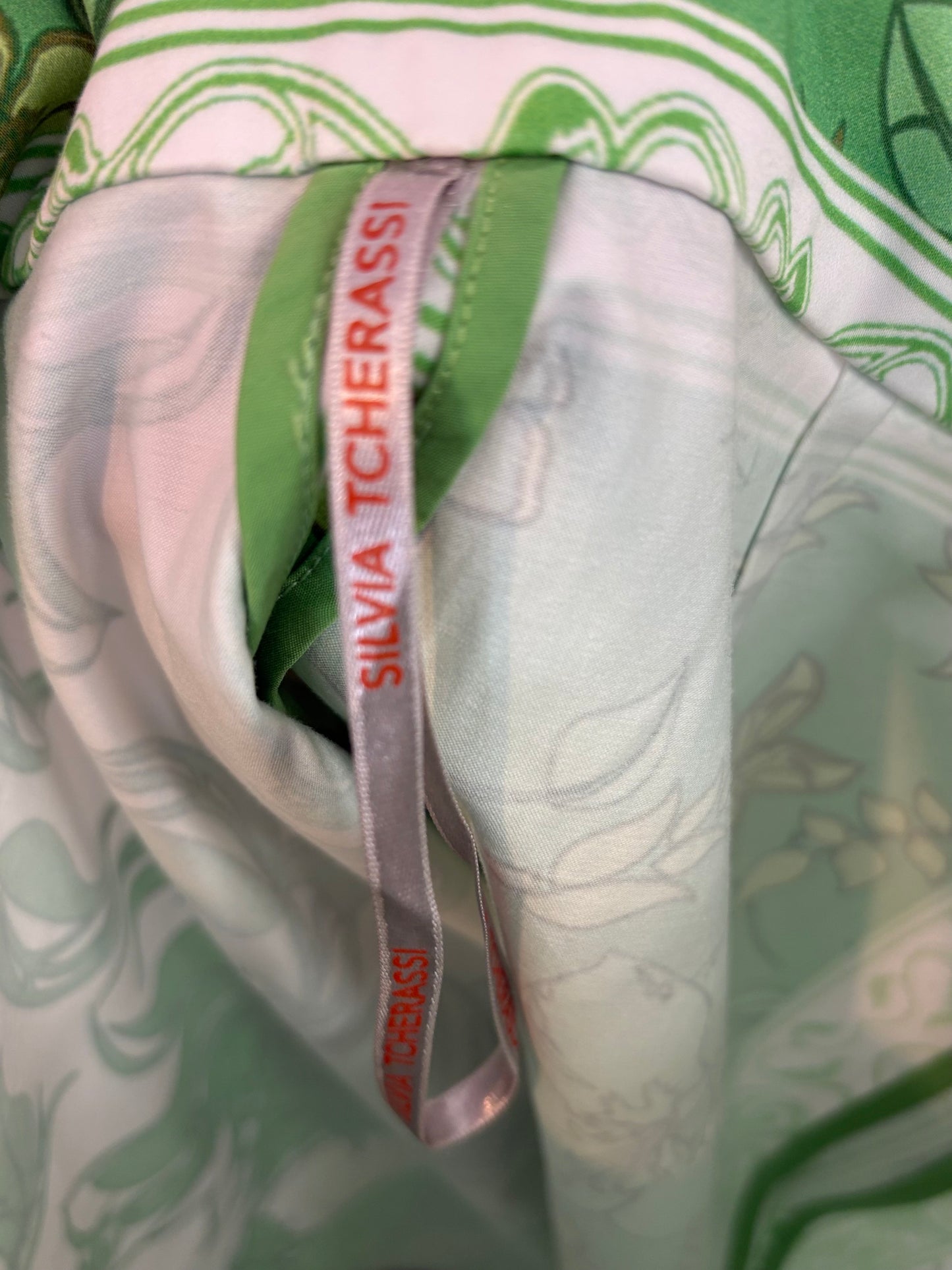 SILVIA TCHERASSI. Falda midi estampado verde.asimétrica. T S