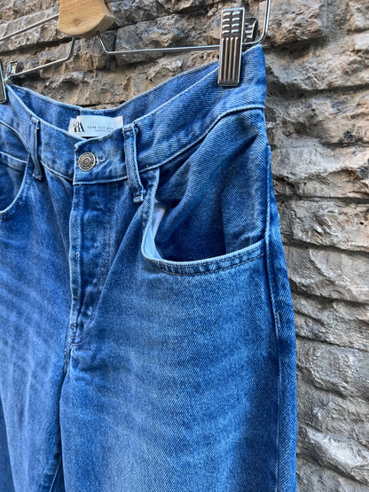 ZARA. Denim slouchy abotonado . T 34