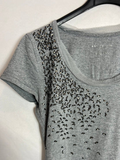 OTHERS. Grey rhinestone t-shirt. TS