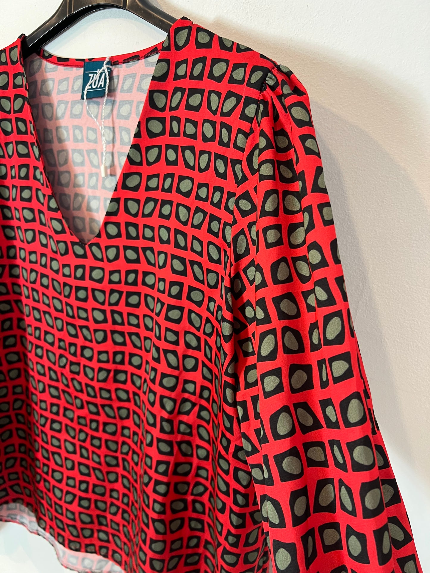 ZUA. Blusa roja estampada T.u(s/m)