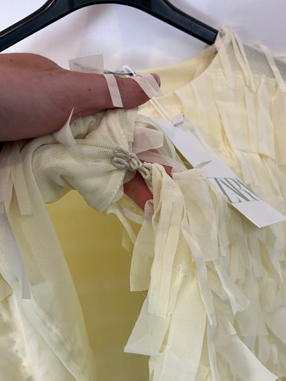 ZARA. Pastel jacket with fringes Ts