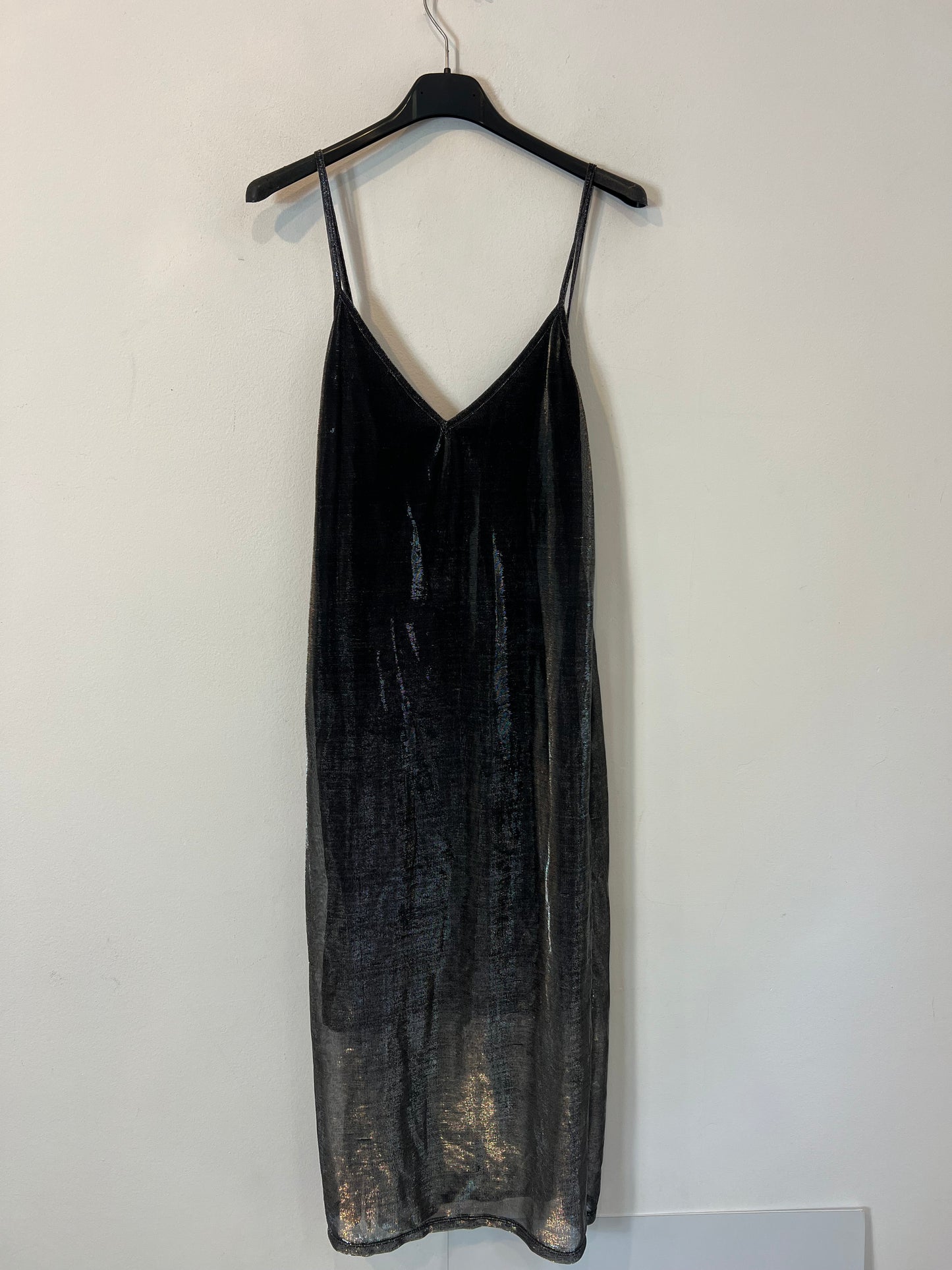 ZARA. Vestido plateado hilos T. S