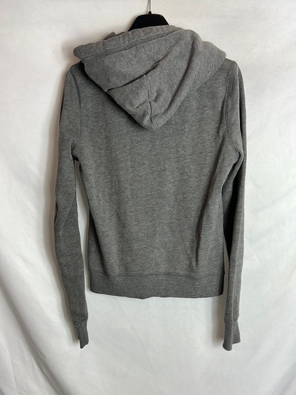 HOLLISTER. Sudadera gris letras rosas. T S