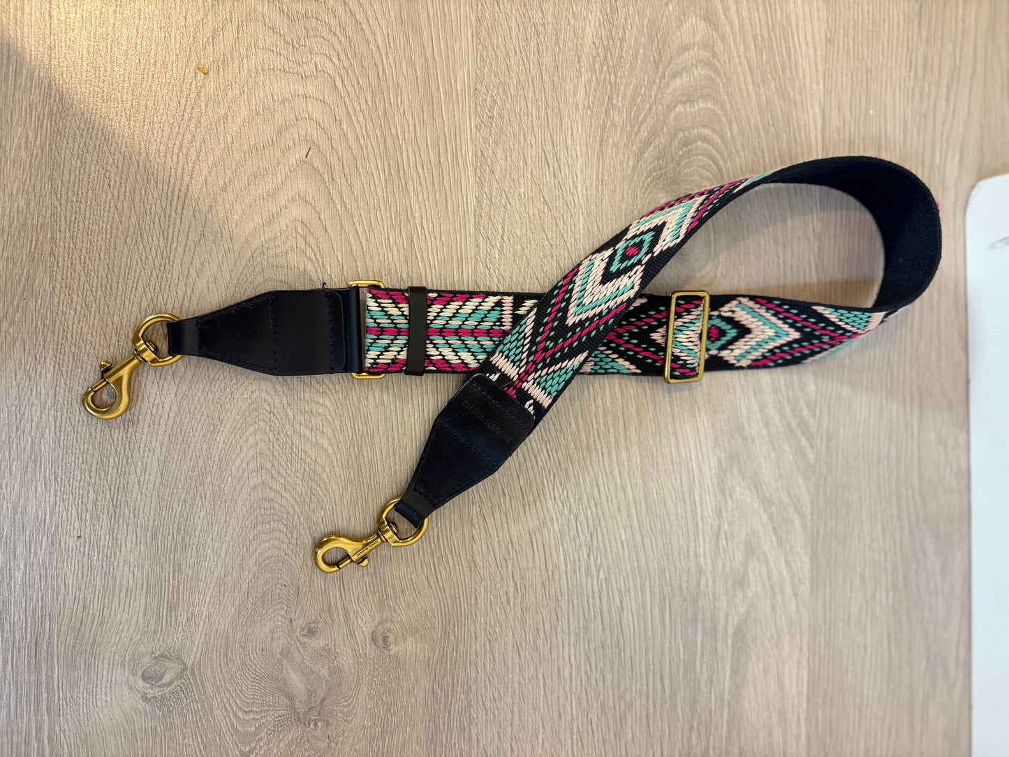 ISABEL MARANT. Asa bolso bordada