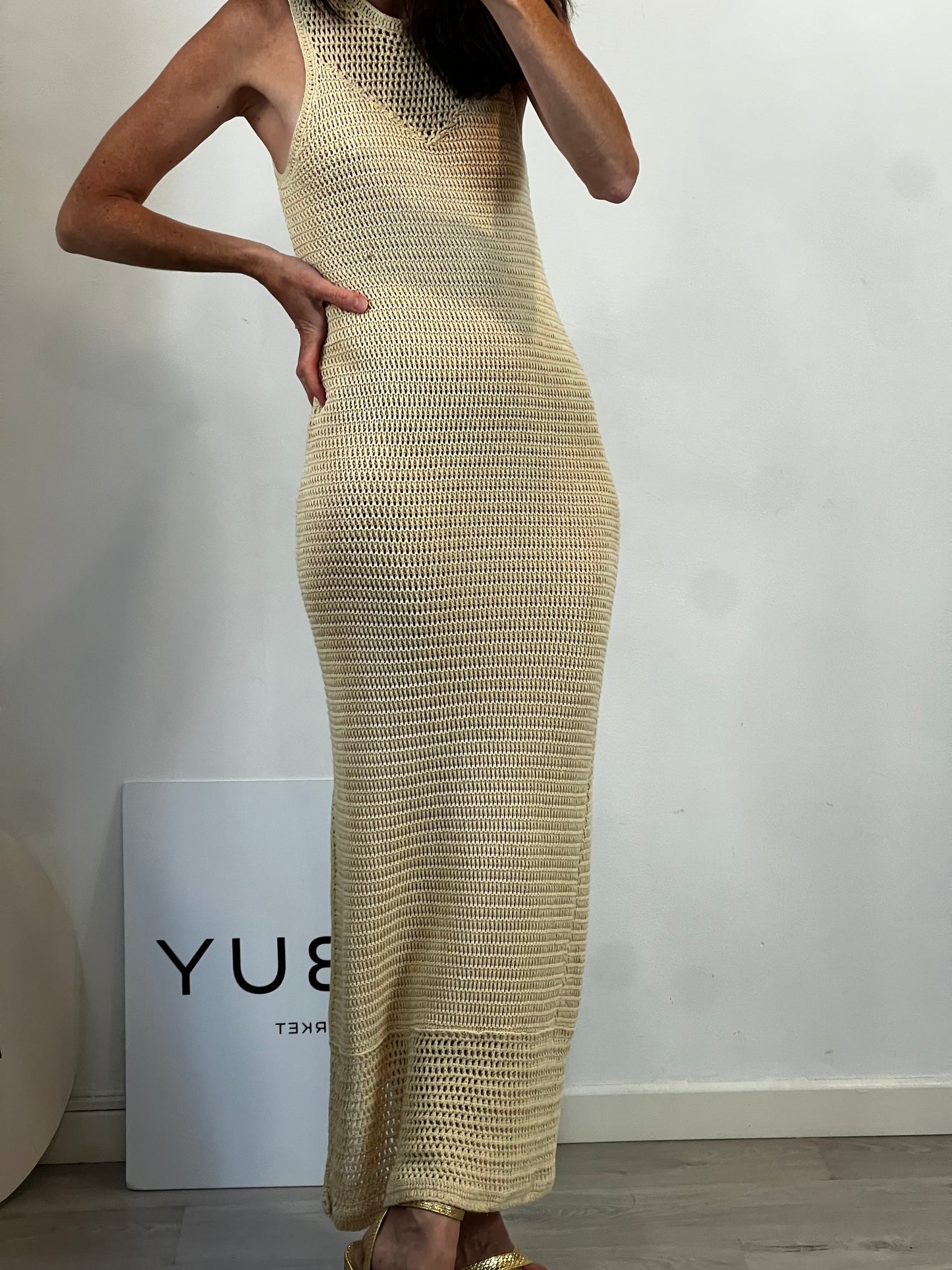 MASSIMO DUTTI. Vestido largo croché