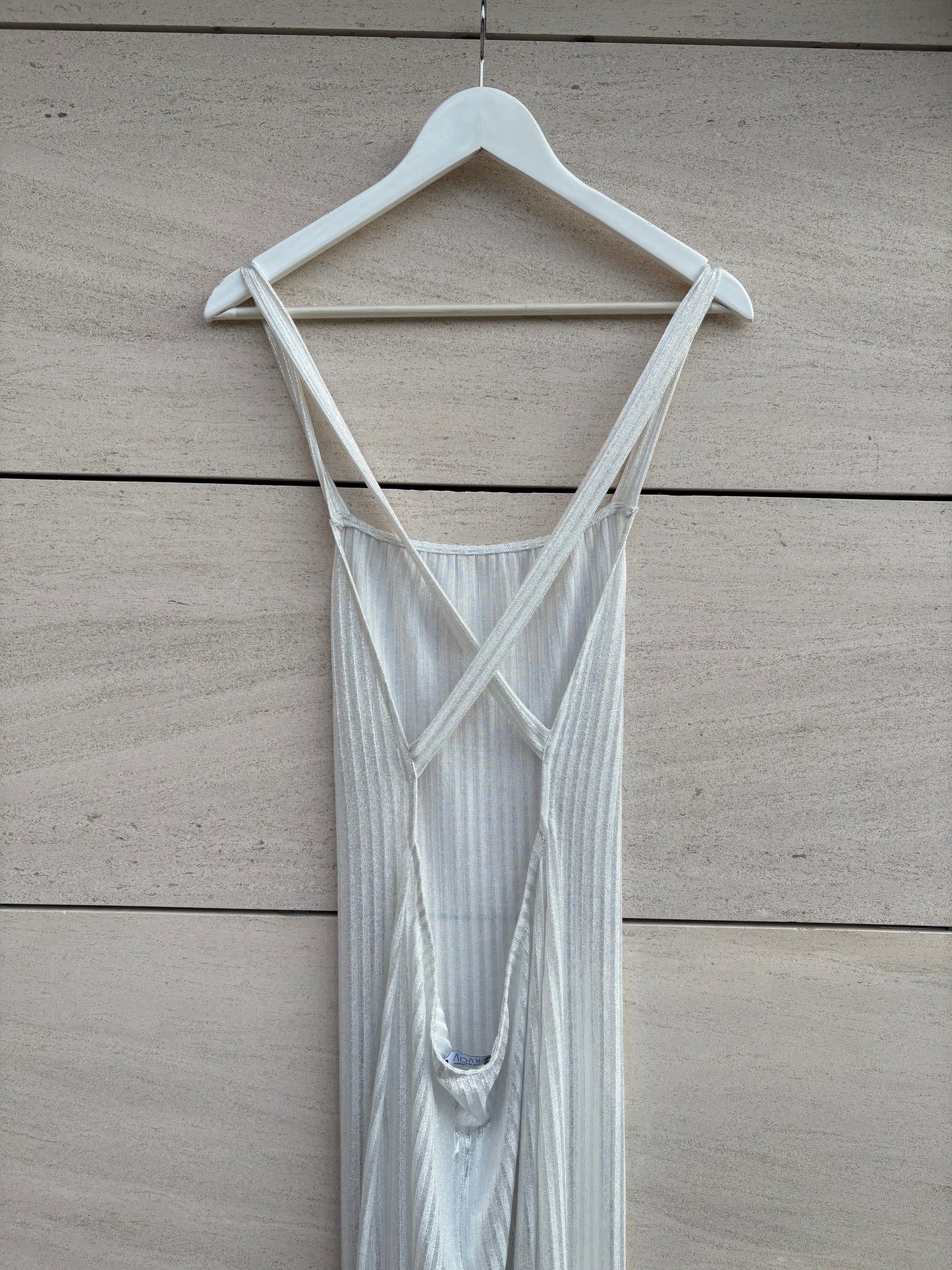 KAOÁ. Vestido largo textura espalda baja