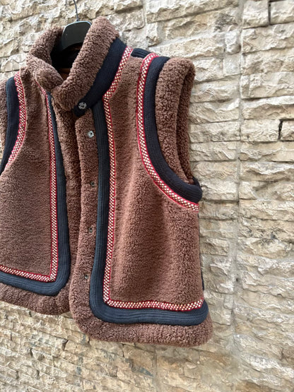 ANTIK BATIK. Chaleco marrón borrego detalles