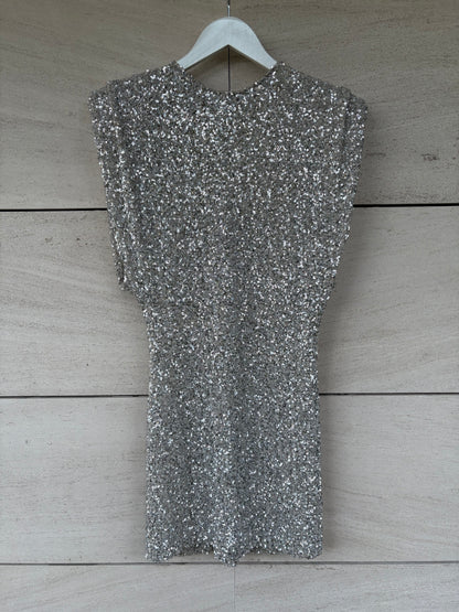 ZARA. Vestido corto lentejuelas hombreras