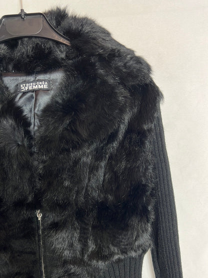 ET DIEU CRÉA LA FEMME. Chaqueta negra pelo natural. T 40