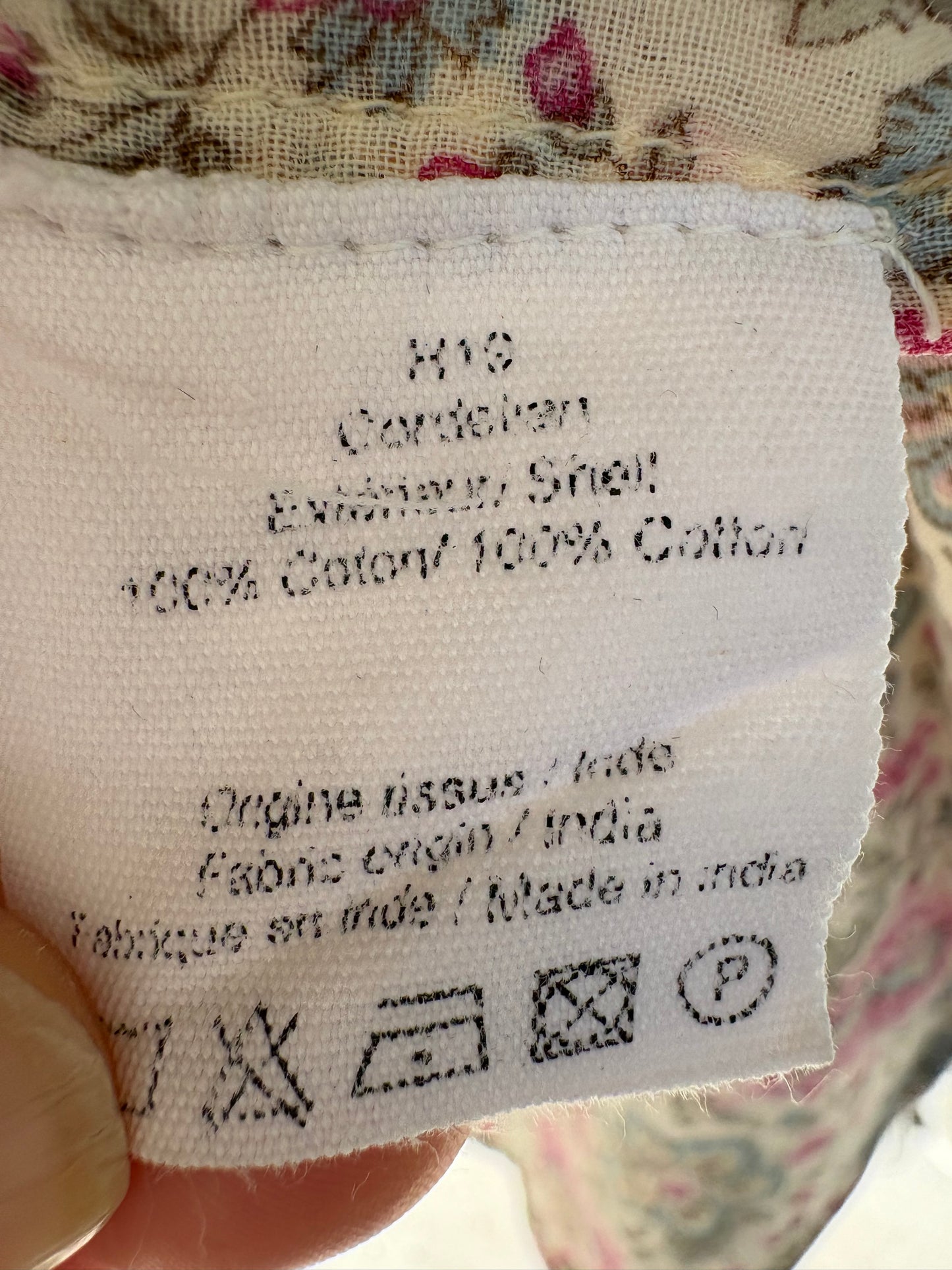 PETITE MENDIGOTE. Blusa flores cuello volante