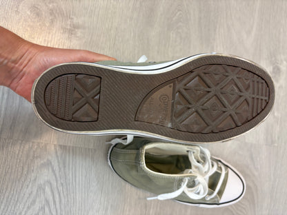 CONVERSE. Zapatilla verde modelo Chuck Taylor. T 37.5