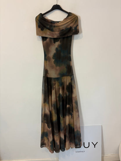JUAN AVELLANEDA. Vestido largo tul elástico