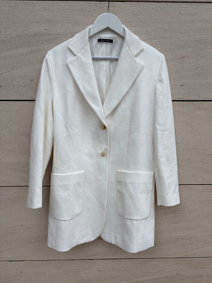 ROBERTO TORRETTA. Chaqueta larga blanca textura