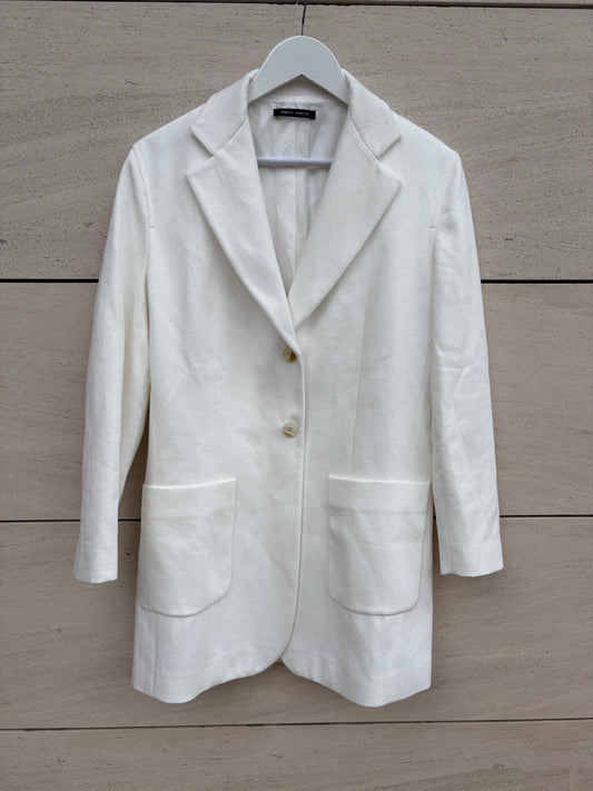 ROBERTO TORRETTA. Chaqueta larga blanca textura