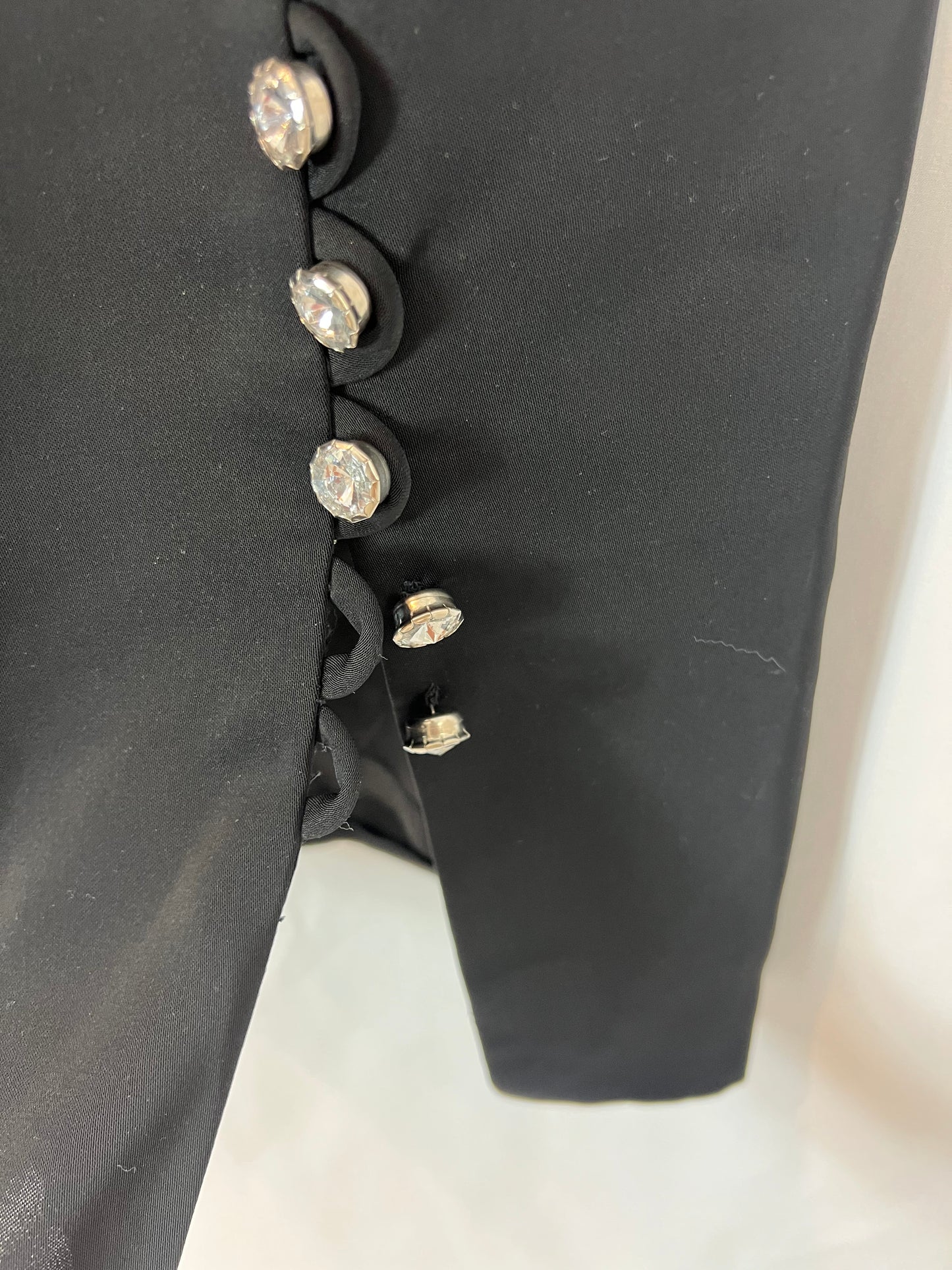 FRANCAIS BY HUEY WALTZER. Black dress with jewel buttons. Size 6 (36)