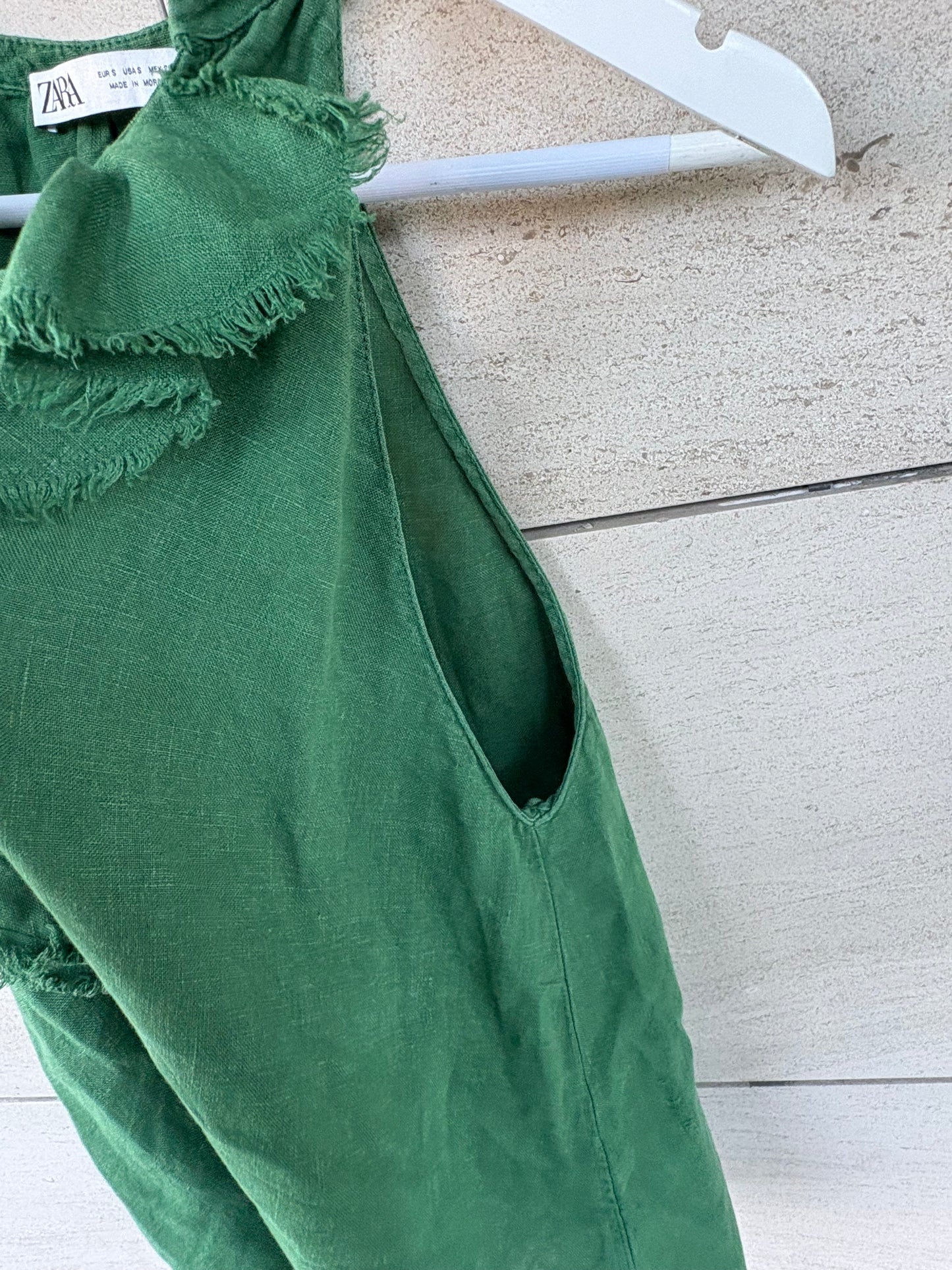 ZARA. Total look lino verde. T S