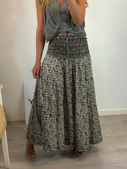 MASSCOB. Falda larga / vestido estampado