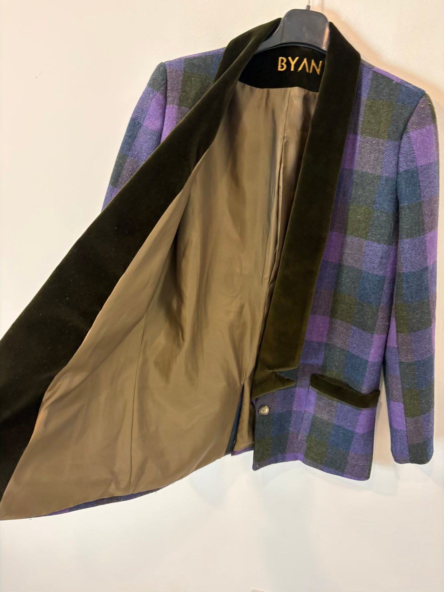 BYAN. Blazer lana cuadros y terciopelo