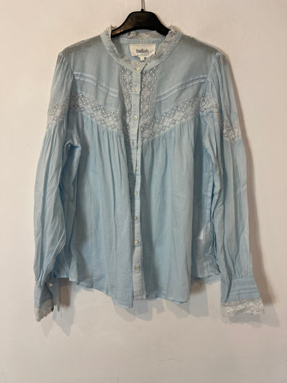 BA&SH. Blusa azul claro encaje