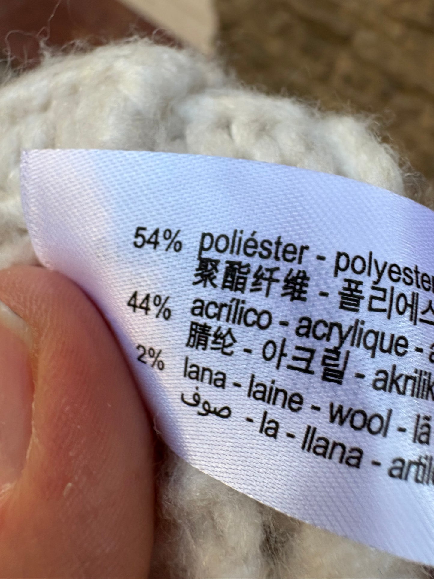 ZARA. Jersey crudo perlas