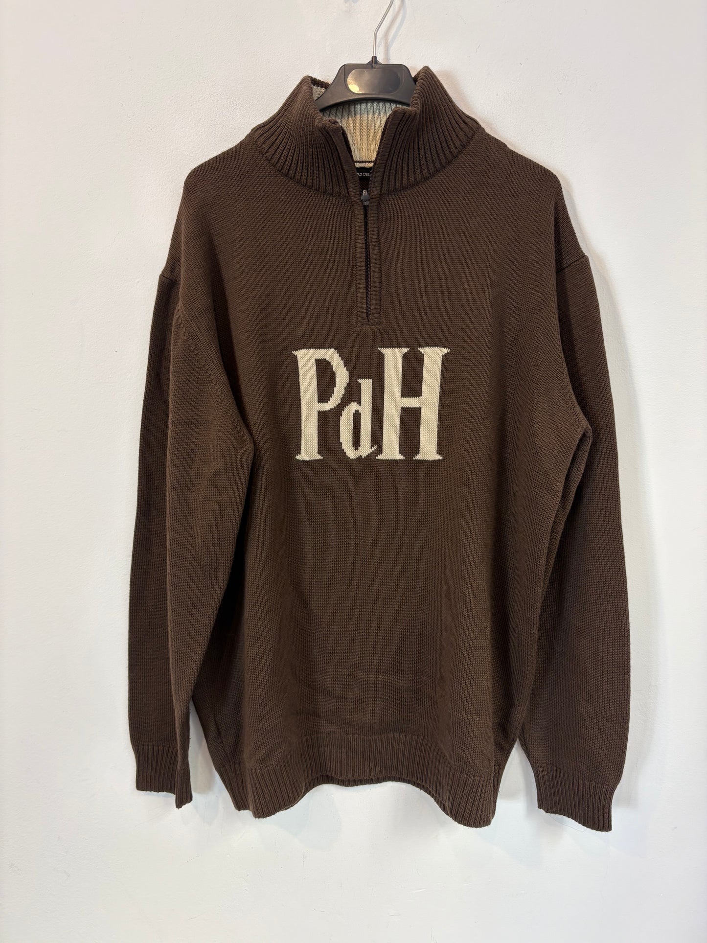 PEDRO DEL HIERRO. Jersey logo marrón lana