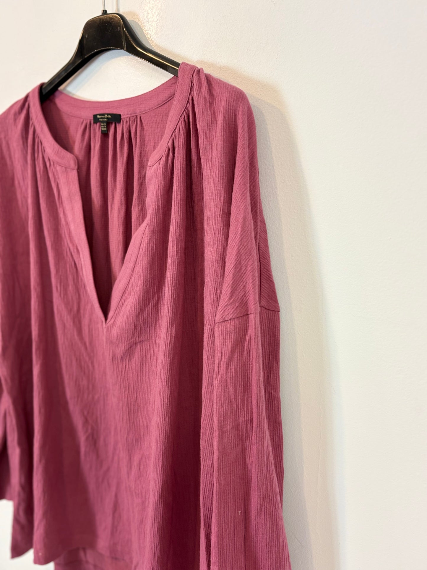 MASSIMO DUTTI. Textured pink blouse. T XS