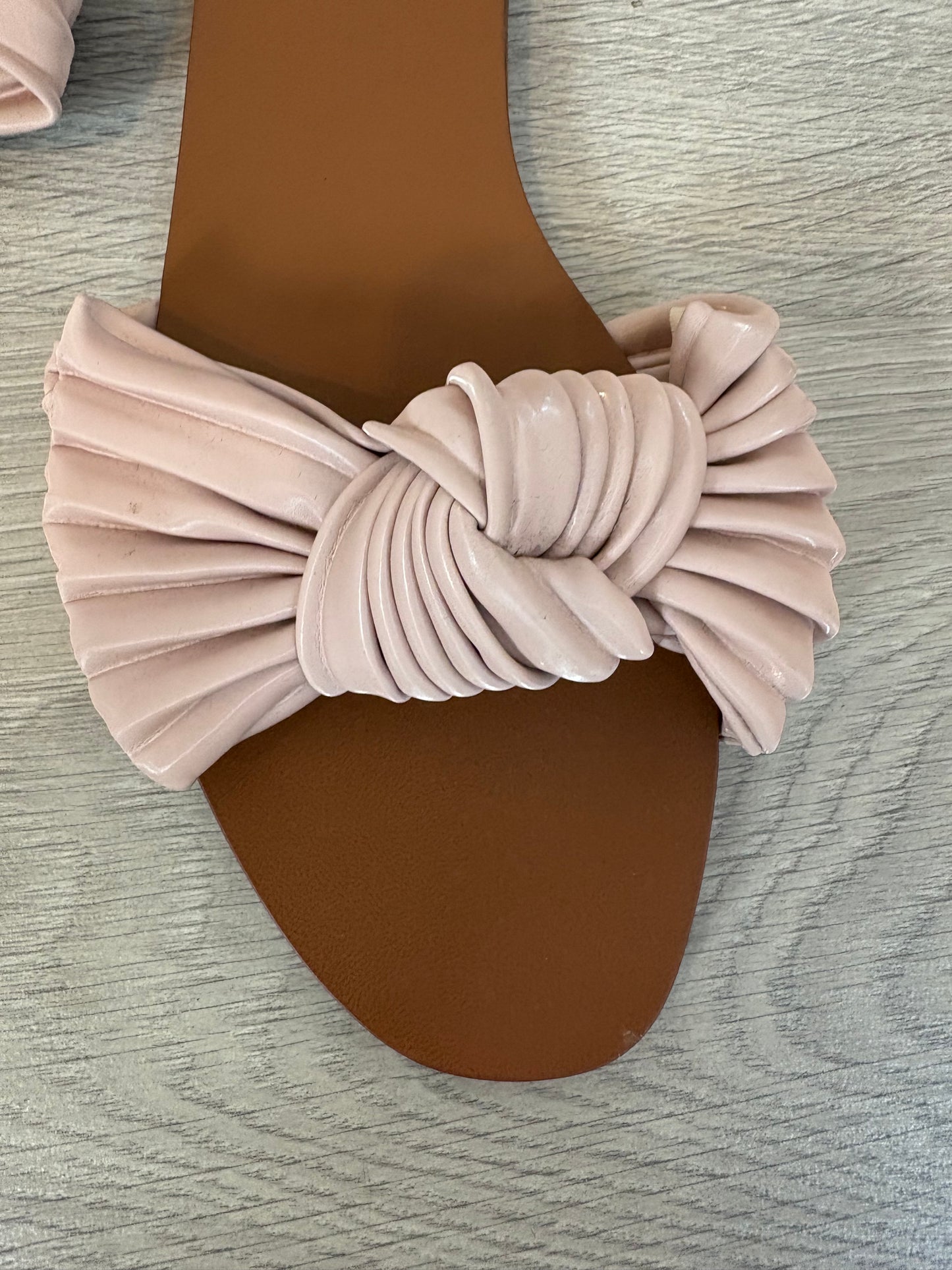 ZARA. Pink gathered strap flat sandal. Size 38