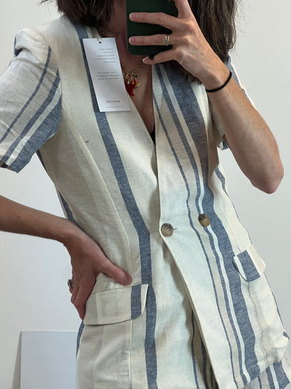 MOHEL. Conjunto chaqueta y bermuda rayas T.xs/s